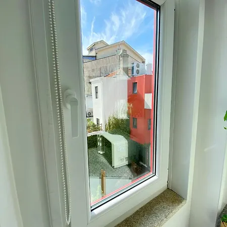 Vitral House Of Art District * Porto